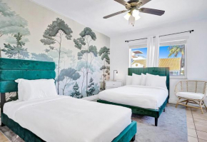 The Nook Hollywood short walk from the beach with pool and Free Parking